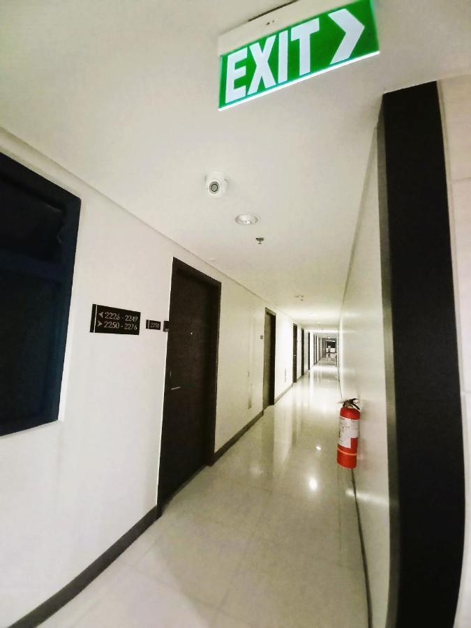 Air Residences Condominium Deluxe Manila Esterno foto